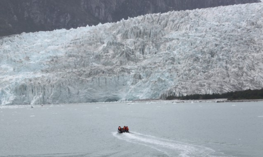 Cruceros Australis Patagonia Cruise Mel Franco. Viva Expeditions 3
