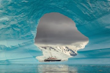 Antarctica Discovery and Learning Voyage
