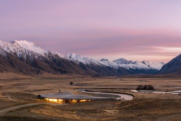 Unique Stay: Lindis Lodge Experience