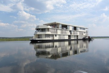 Unique Stay: Zambezi Queen