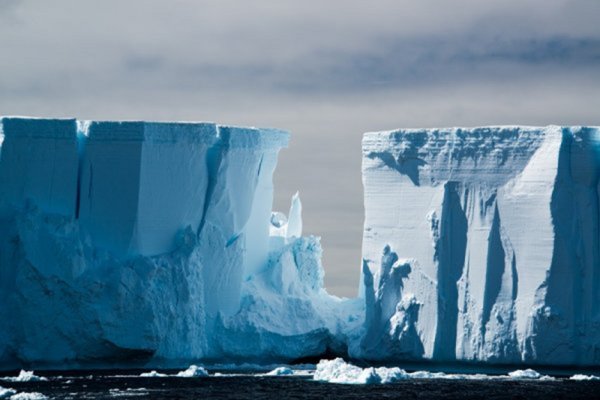 compare Antarctic cruises and get an upclose encounter of Giant icebergs