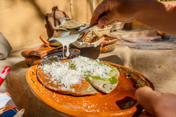 foods to try in Mexico corn tlacoyo