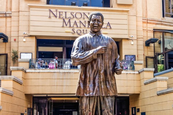 South Africa solo female travel - Nelson Mandela statue in Johannesburg