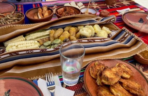 Popular food in South America must try Aptapi in Bolivia